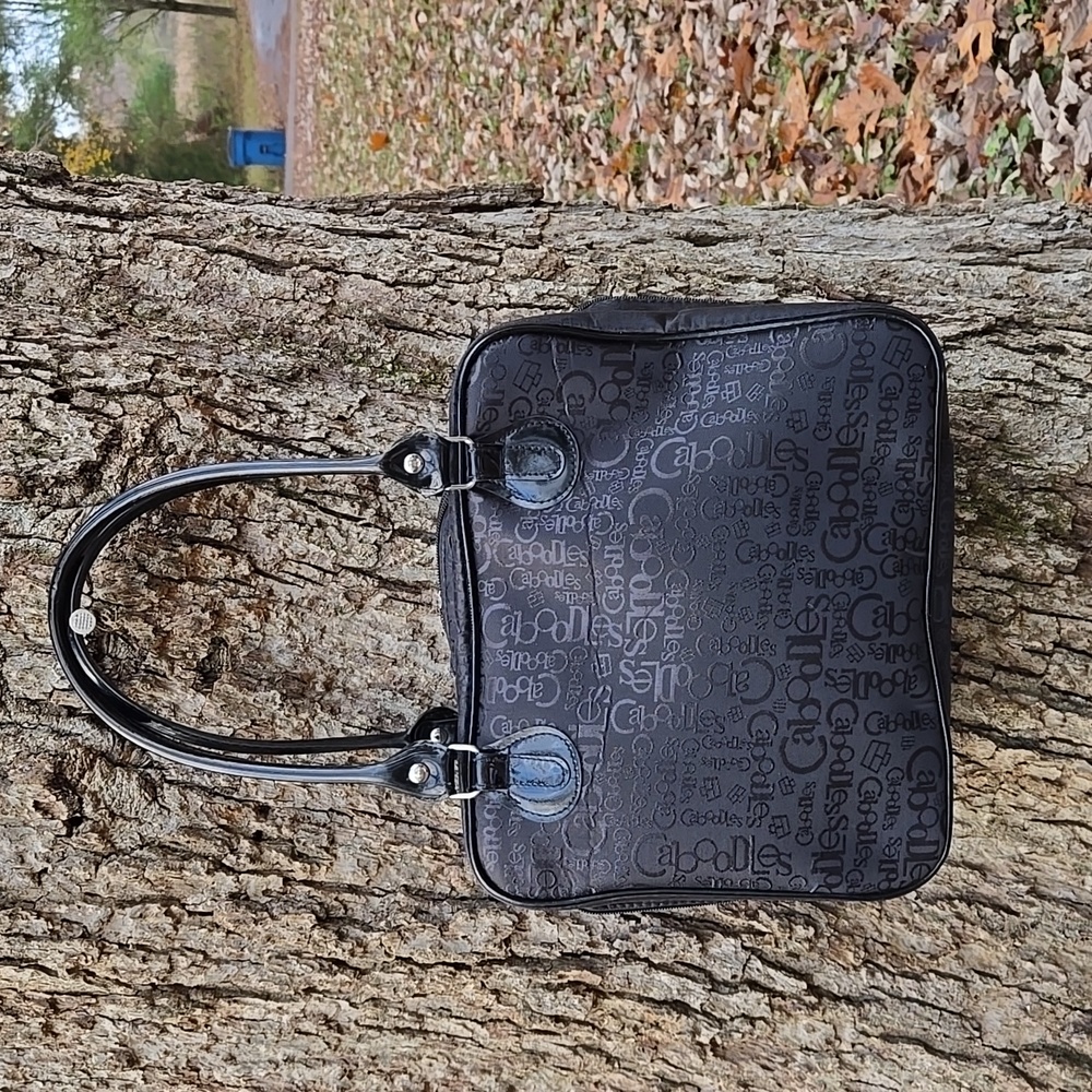 CABOODLES Black Embossed Ladies Cosmetic Bag. Like New! - Picture 4 of 16